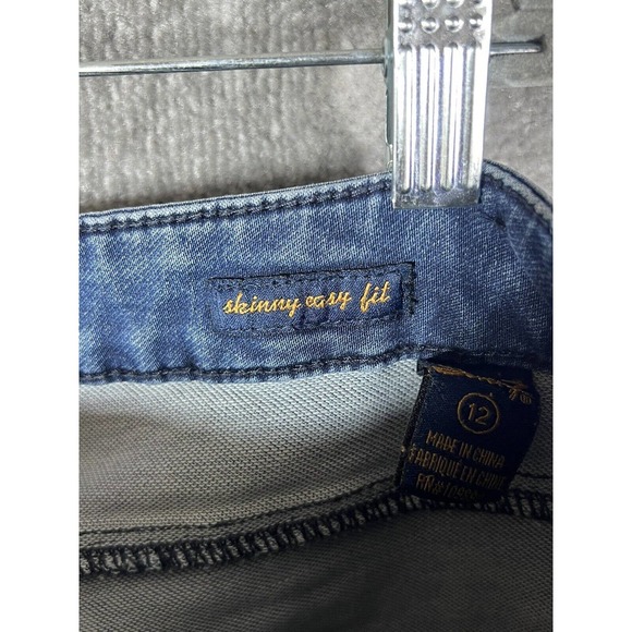 Seven7 Skinny Easy Fit Jeans Womens Size 12 Stretch Distressed Blue Denim - Picture 4 of 16